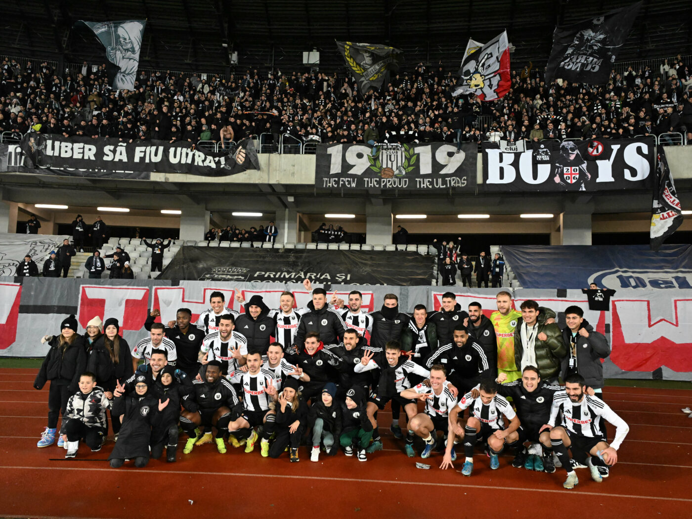 Universitatea Cluj dă trei oameni în Echipa Etapei și un lider care fixează recordul nominalizărilor la zi! Ce jucători de la FCSB și revelația Unirea Slobozia îl egalează în fruntea ierarhiei sezonului. SPECIAL