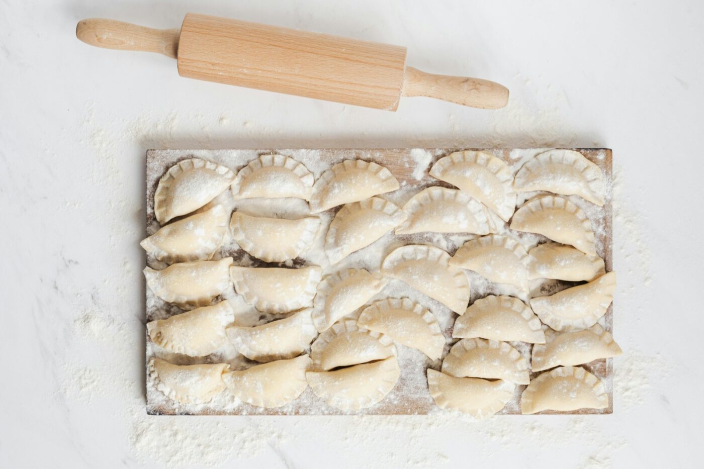 (P) #MâncareaPoloneză: Pierogi Ruskie – Un clasic al bucătăriei Poloneze care va încânta pe toată lumea