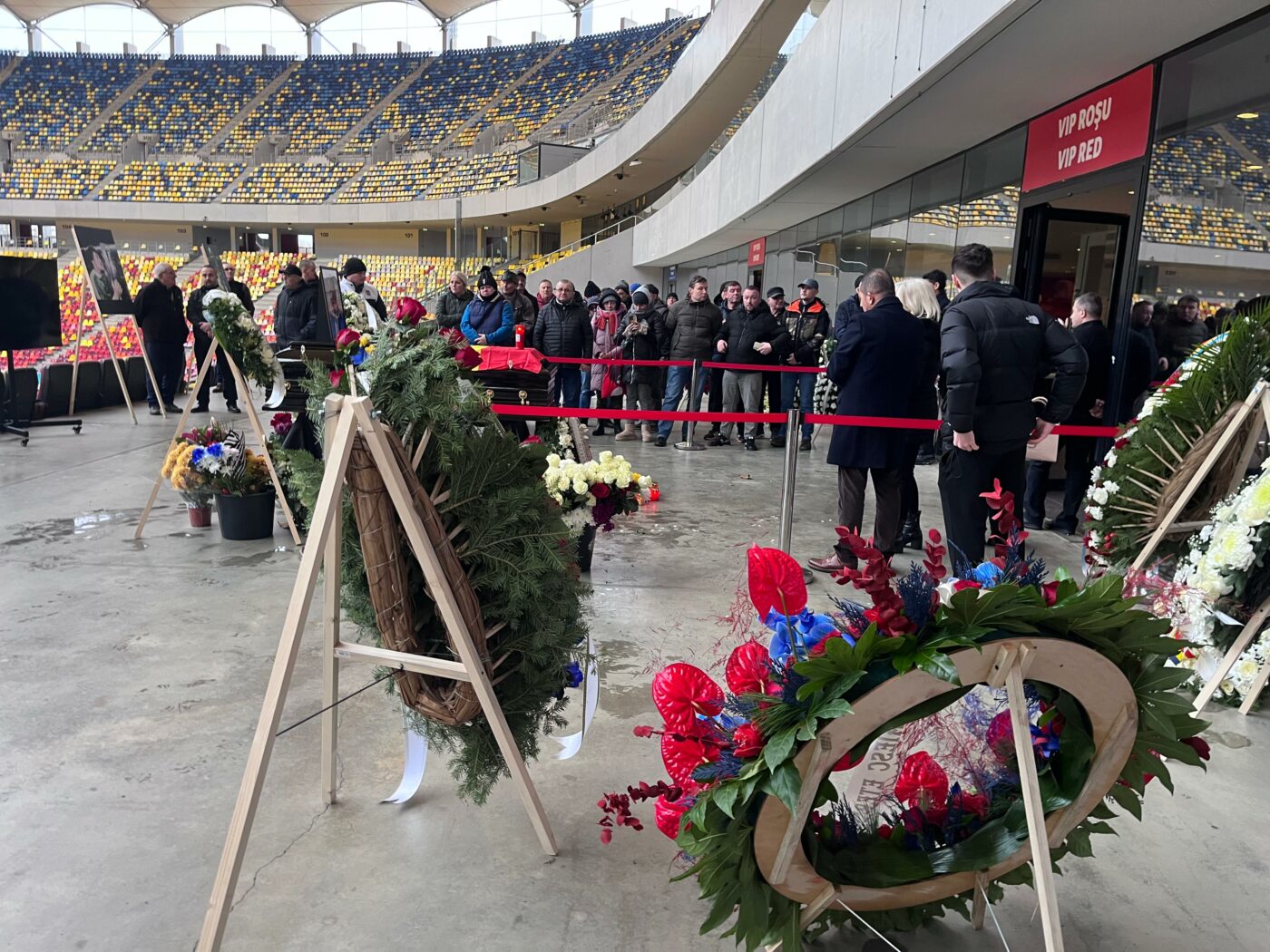 „Am venit pentru un zeu al fotbalului”. PCH, cea mai reprezentativă peluză a galeriei lui Dinamo, gest emoționant pentru Helmut Duckadam! FOTO PROSPORT