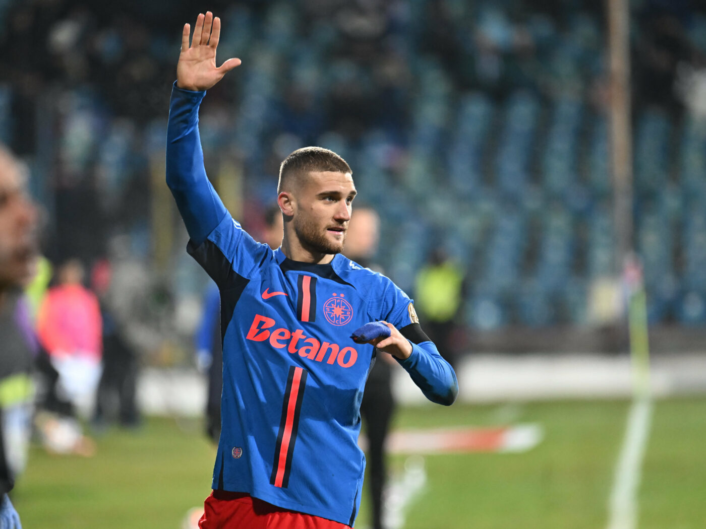 „E posibil să plătească 15.000.000 de euro pe Daniel Bîrligea”. La câteva zile după ce s-a vorbit că Sporting Lisabona vrea să-l transfere pe atacant, a venit verdictul unui antrenor pe care Gigi Becali l-a dorit la FCSB