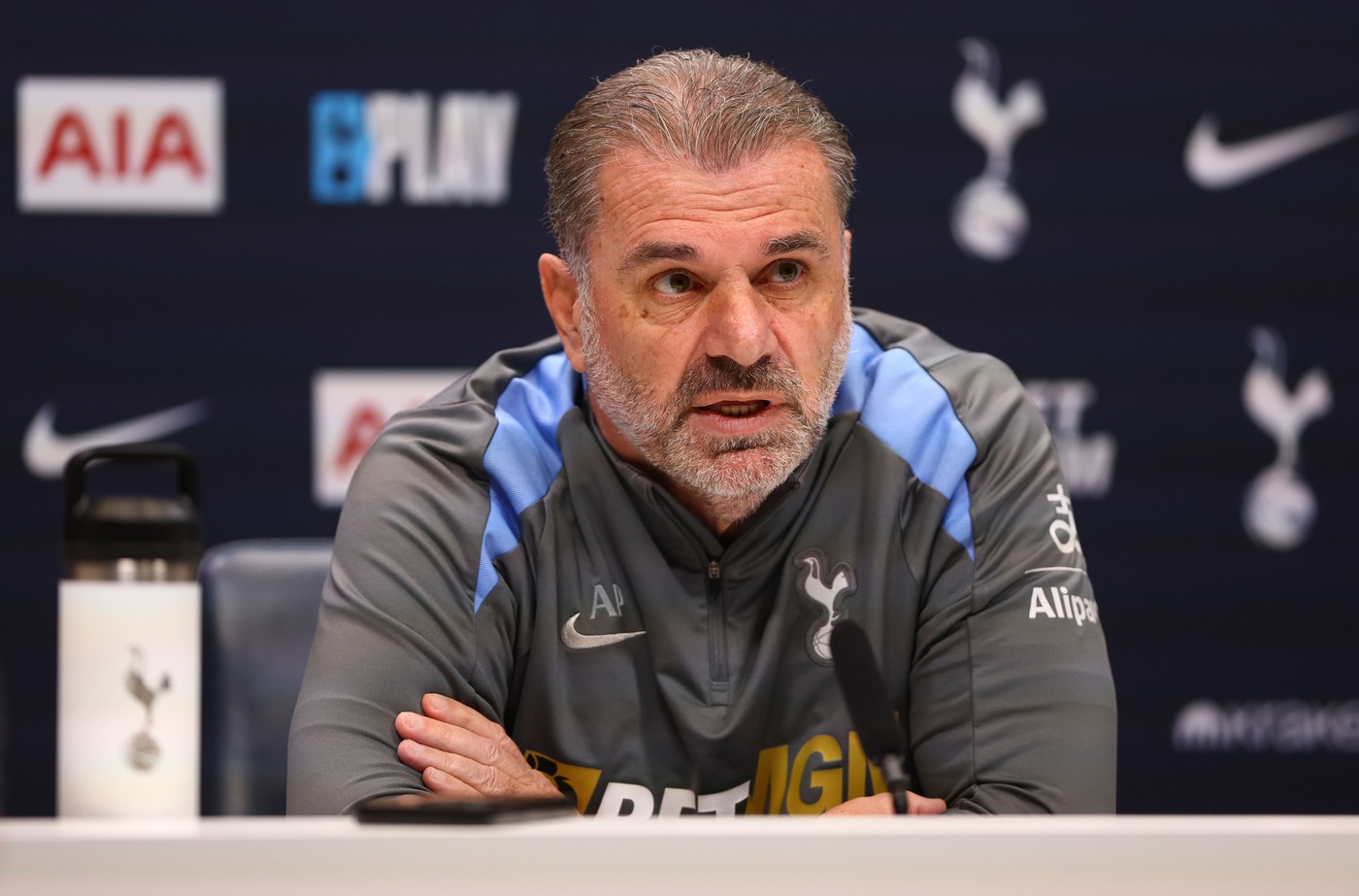 „Respectați-mă! Am 26 de ani de meserie în spate”. Ange Postecoglou s-a săturat să fie băiatul bun şi a răbufnit