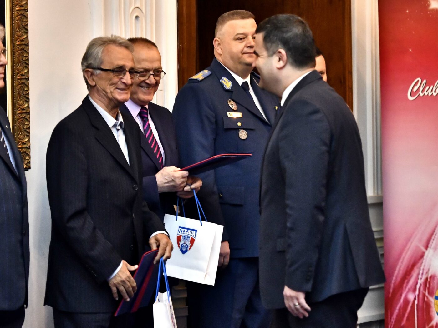„Să vă fie rușine că ați transformat CSA Steaua București într-o grupare de amatori”. Scrisoare deschisă de o duritate nemaivăzută a lui Cristian Gațu, fostul comandant al clubului, pentru actualii șefi din Ghencea