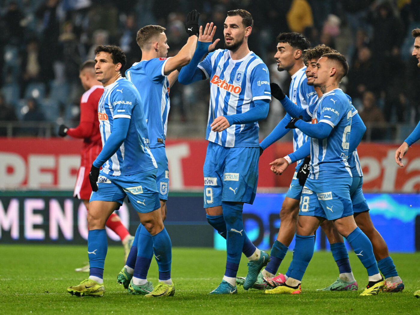Absenţă importantă pentru Universitatea Craiova la derby-ul cu Rapid. Revine însă jucătorul de care se teme Marius Şumudică