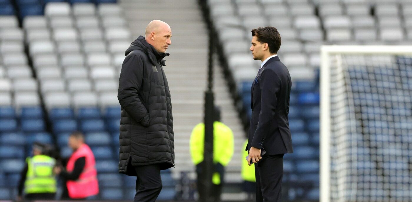 Antrenorul lui Rangers e la un pas să fie dat afară. Cazul Ianis Hagi îi atârnă lui Philippe Clement ca o piatră de moară de gât: „A fost persona non-grata”
