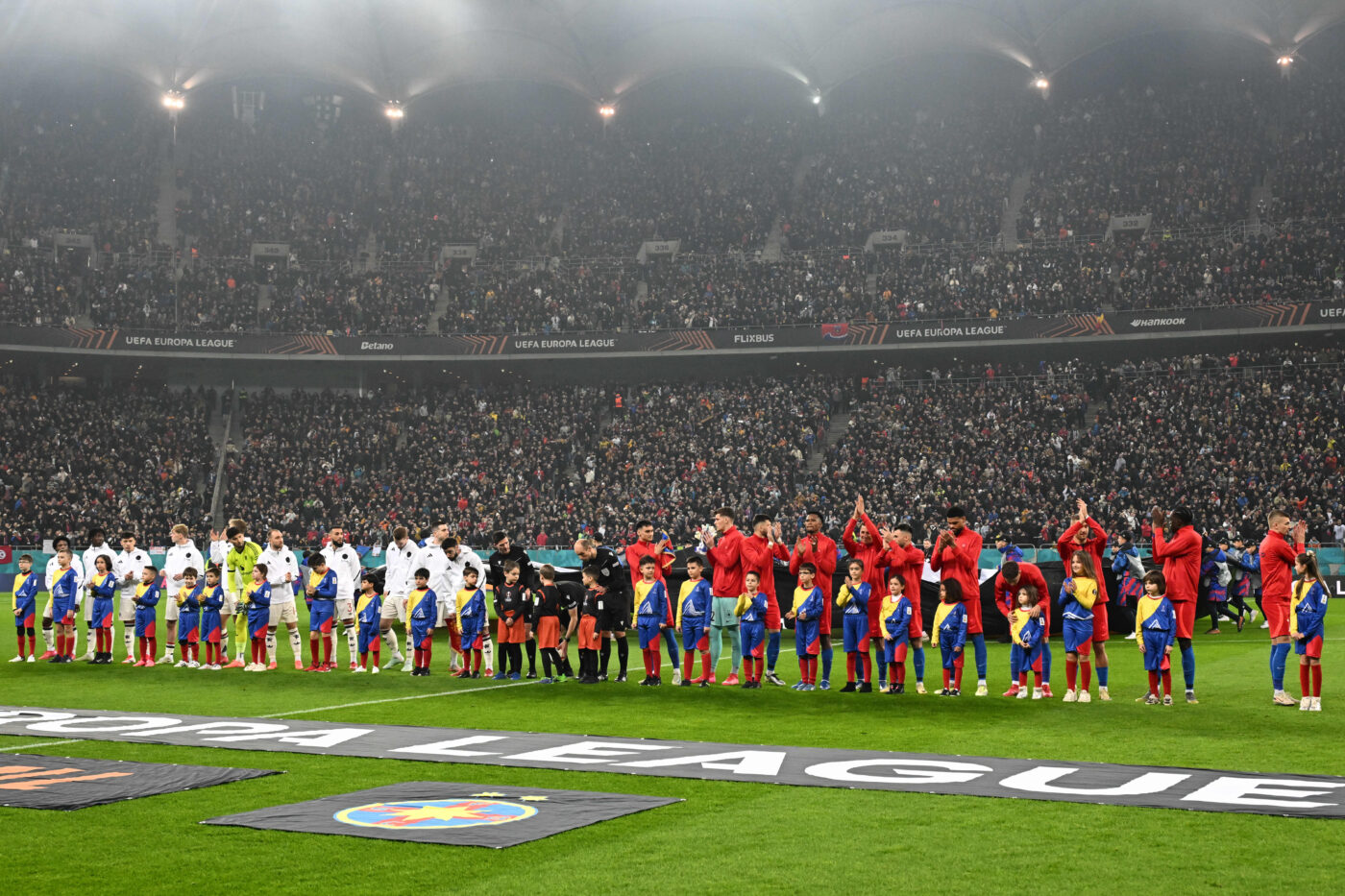 Au venit cifrele oficiale, așteptate de toată lumea. Câți spectactori au fost, de fapt, în tribune la FCSB – Manchester United 0-2