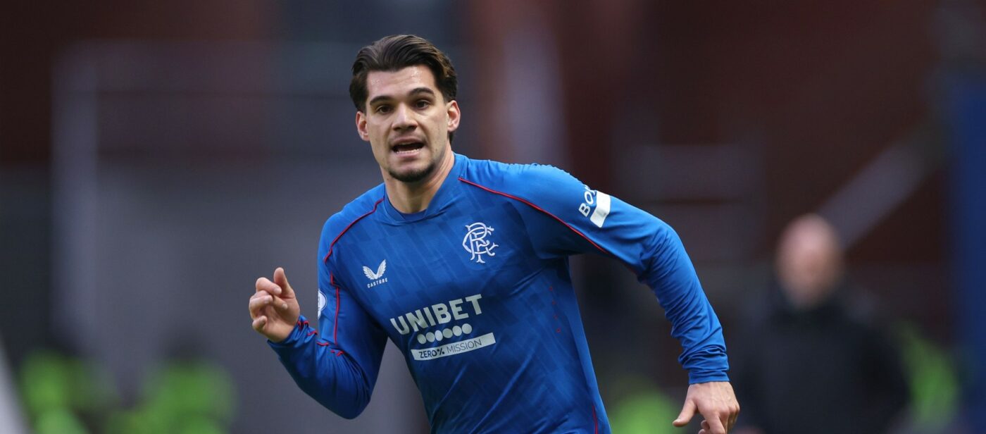 Britanicii îl fac praf pe Philippe Clement pentru că a dezvăluit contractul lui Ianis Hagi. Cum a pus-o pe Rangers într-o poziție ingrată