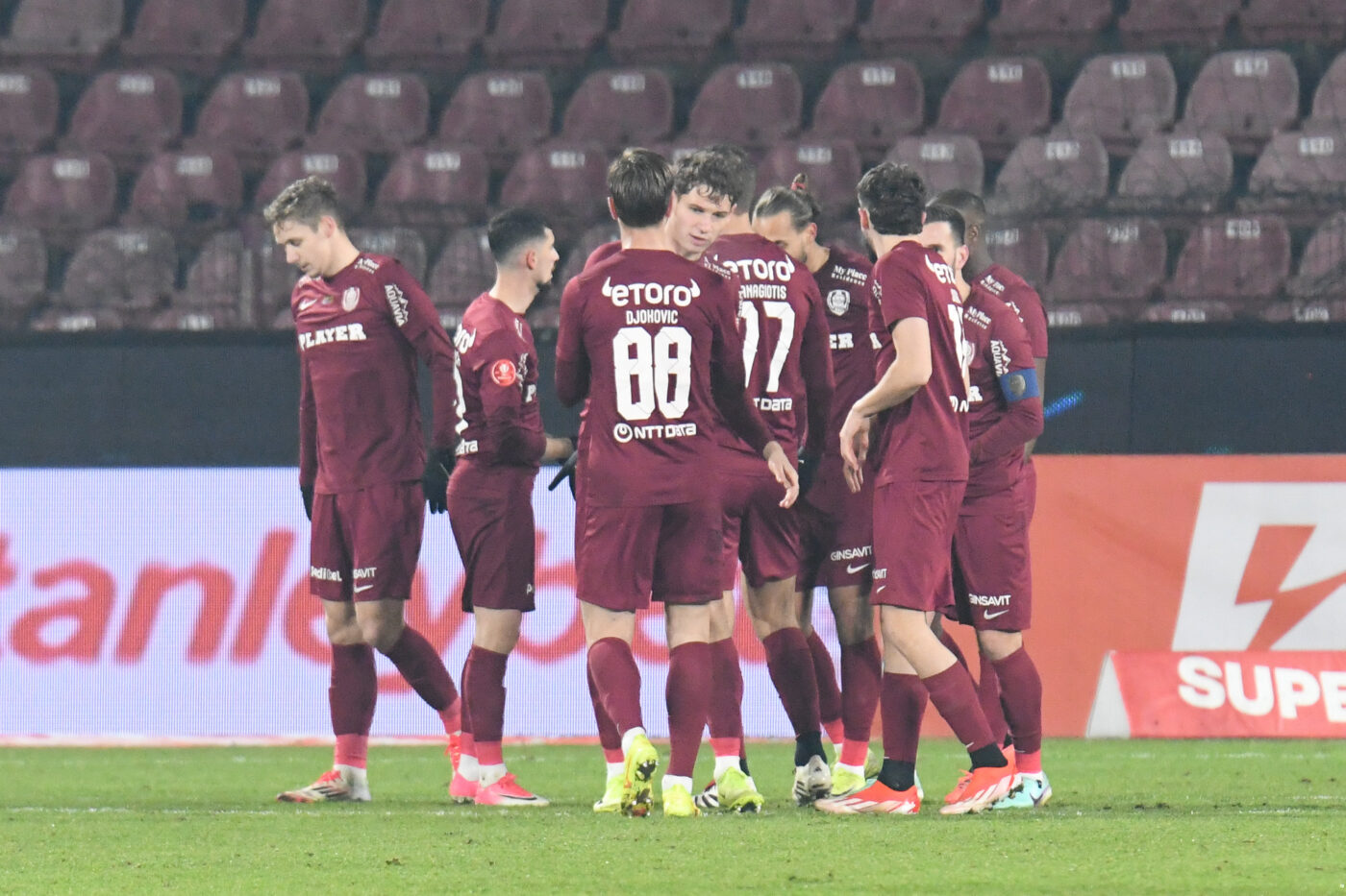 CFR Cluj – Farul Constanța 3-1, în etapa 23 din Superliga. Fără Dan Petrescu pe bancă, ardelenii urcă pe podium după hattrick-ul lui Louis Munteanu!