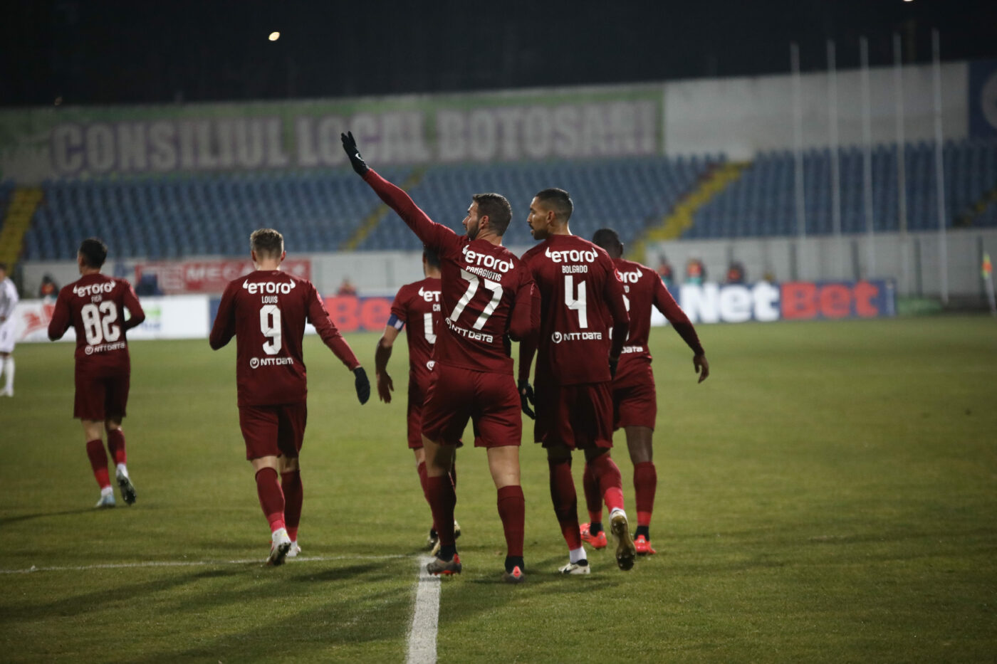 CFR Cluj a anunțat că fotbalistul a semnat