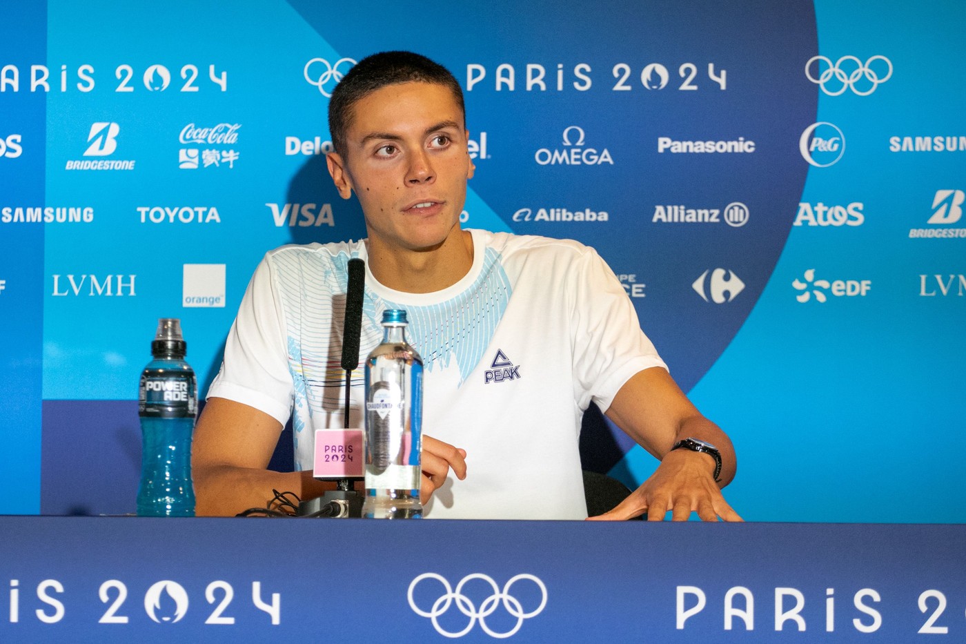 „Palatul” lui David Popovici. Campionul olimpic și-a cumpărat vilă cu un preț de până la 213.000 de euro plus TVA