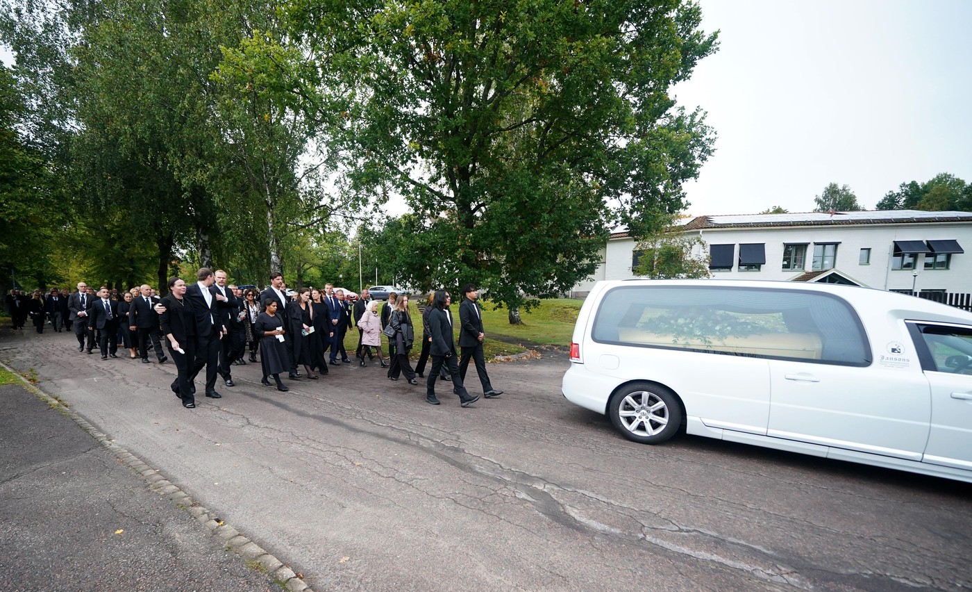 Celebrul antrenor din fotbal a murit plin de datorii: avea de dat 9.300.000 de euro