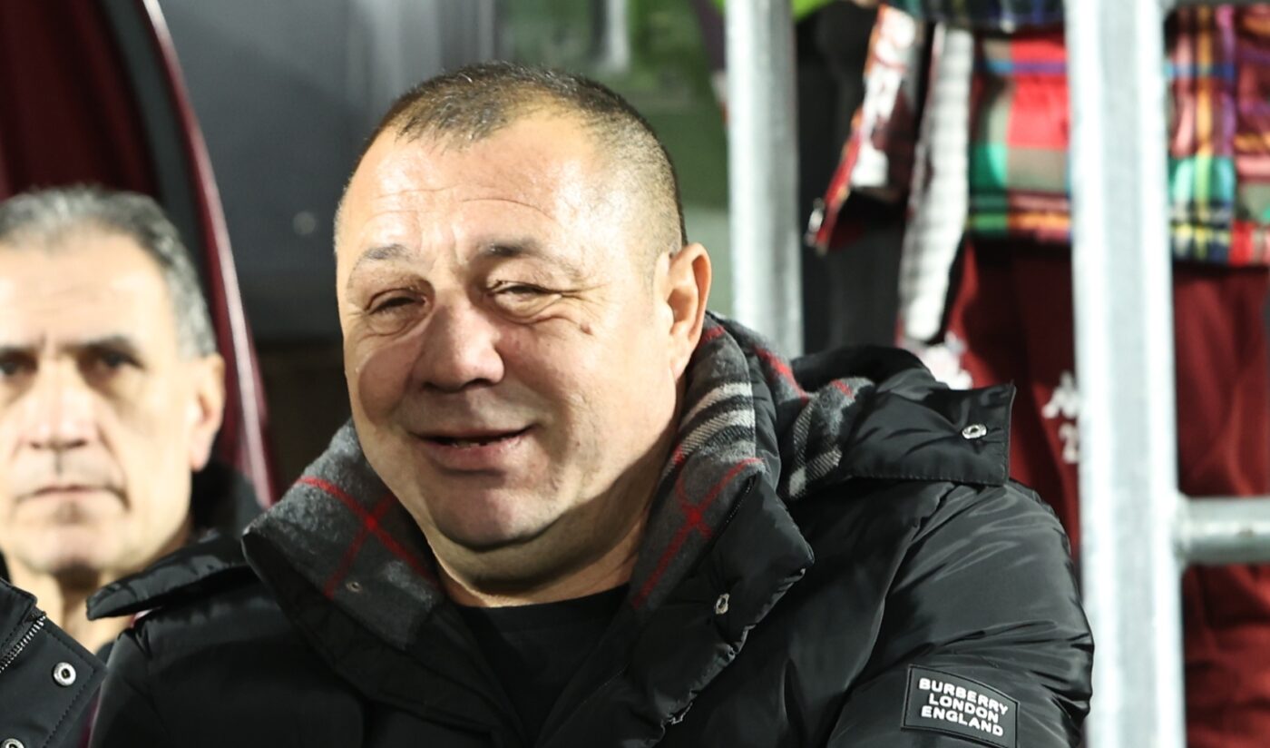 Celebrul fotbalist stelist a pierdut 700.000 de euro la casino. La o masă de poker, unde ceilalți jucători erau înțeleşi să-l „curețe”: ce s-a ales de viața lui apoi