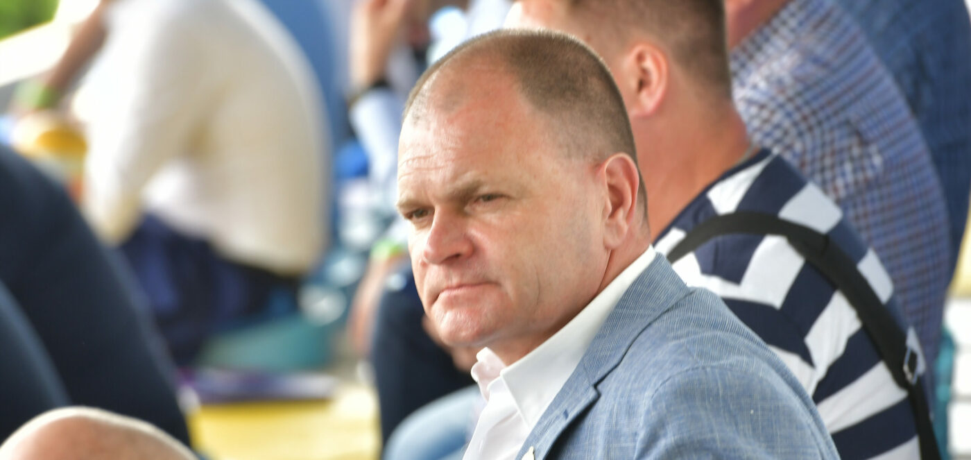 Cornel Șfaițer anunță principalele ținte ale perioadei de transferuri: „Asta e urgența acum. Acolo avem doar improvizații, iar campionatul bate la ușă”. EXCLUSIV