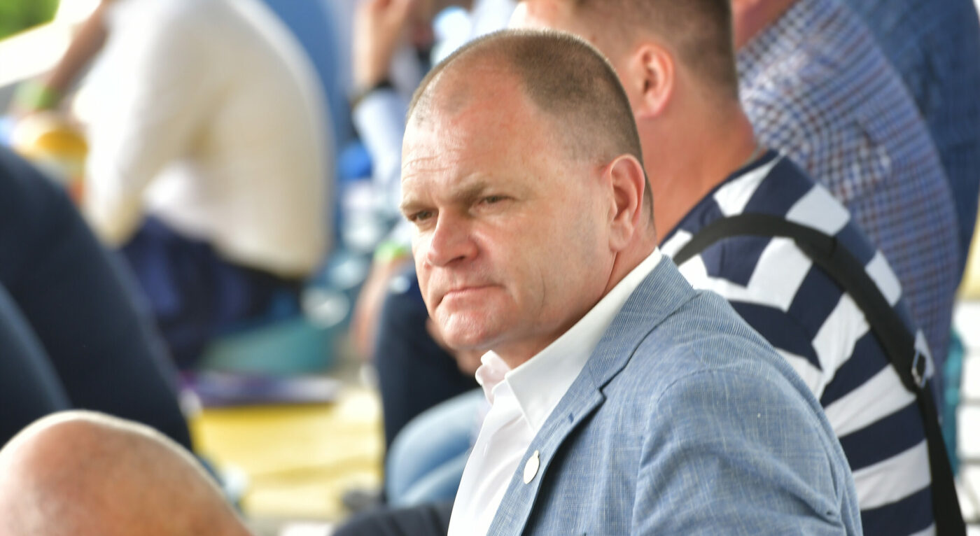 Cornel Șfaițer, nemulțumit că Iașiul nu a profitat de slăbiciunile Rapidului: „Nu poți prinde Rapidul tot timpul acasă în situații de genul acesta. Nu am fost lucizi”. EXCLUSIV