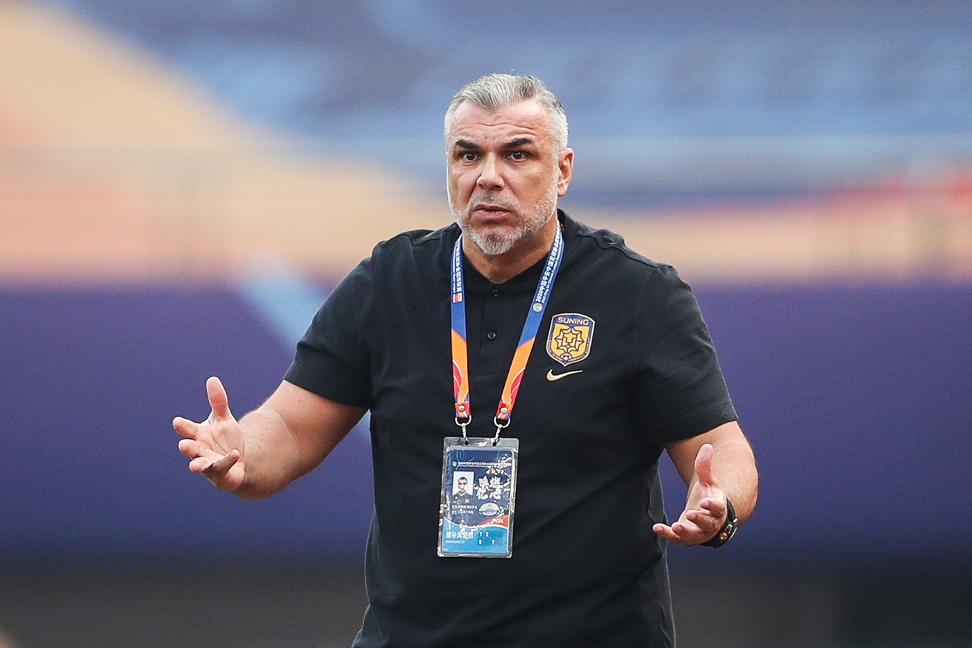 Cosmin Olăroiu i-a pus cele 10.000.000 de euro pe masă lui Gigi Becali pentru Daniel Bîrligea. Reacția misterioasă a patronului FCSB