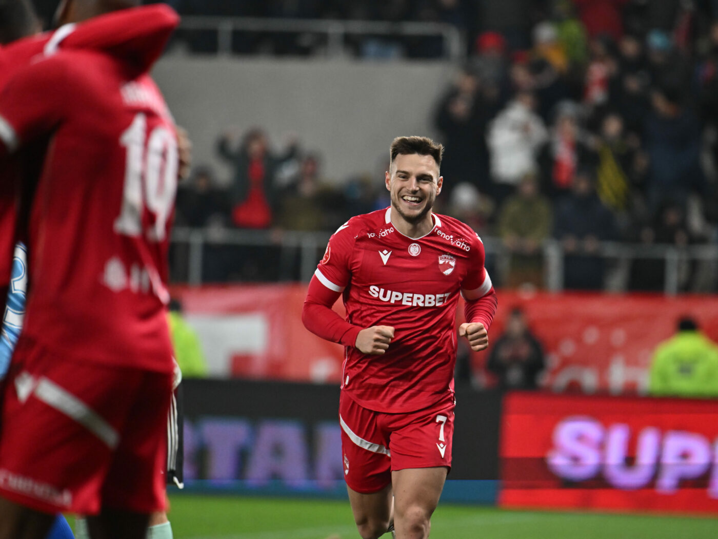 Dennis Politic, discurs războinic înainte să plece cu Dinamo București în cantonament! A analizat transferul lui Alexandru Pop de la Oțelul Galați