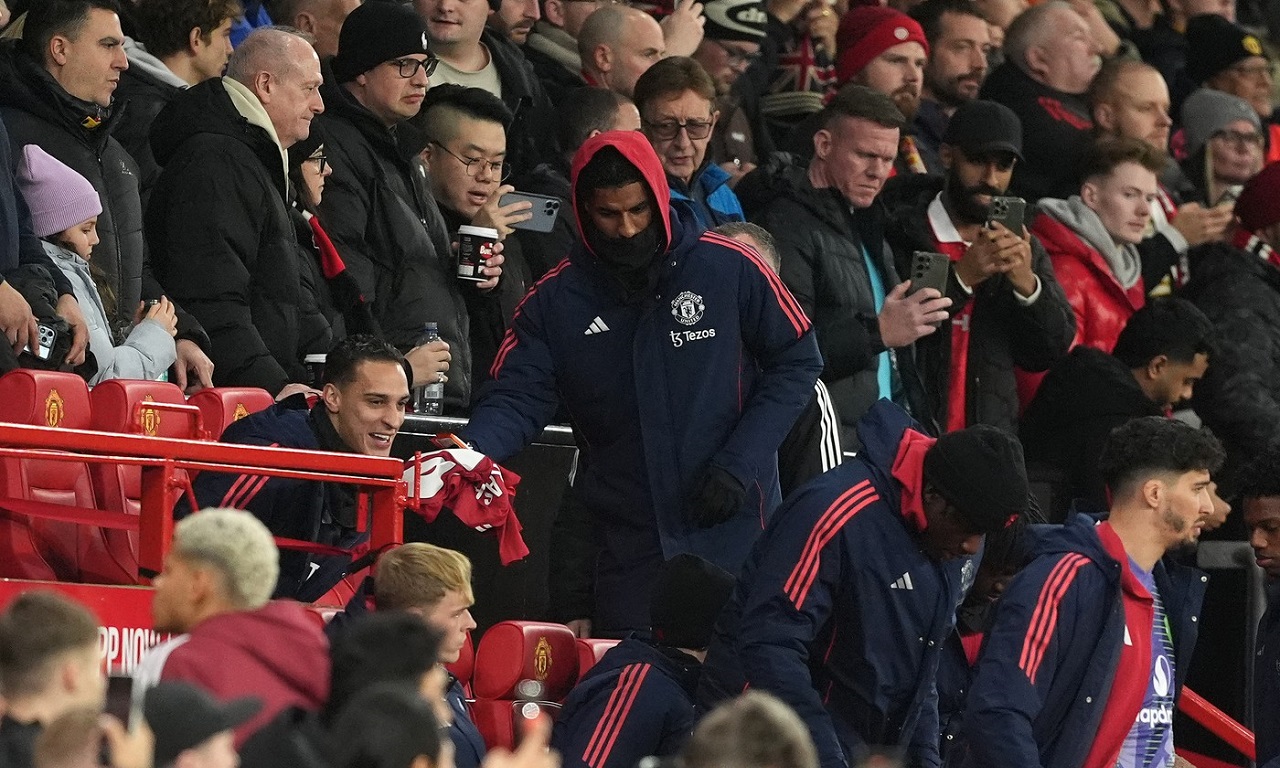 FCSB scapă de atacant înainte de meciul cu Manchester United. Tottenham, echipa lui Radu Drăgușin, a pregătit oferta