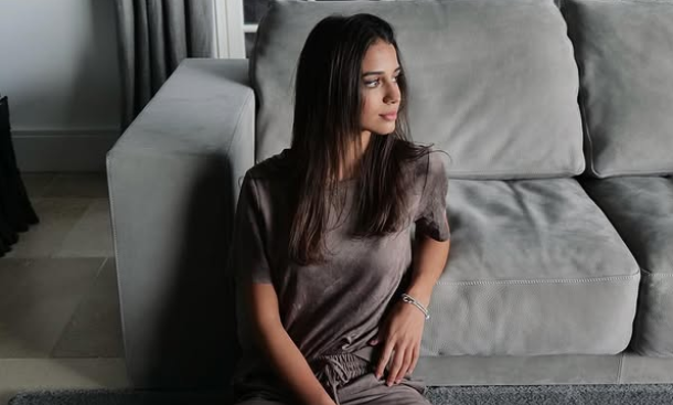 Fostul antrenor din Superliga a creat vâlvă după ce a apărut lângă o domnişoară cu 51 de ani mai tânără. Cine este, de fapt, femeia
