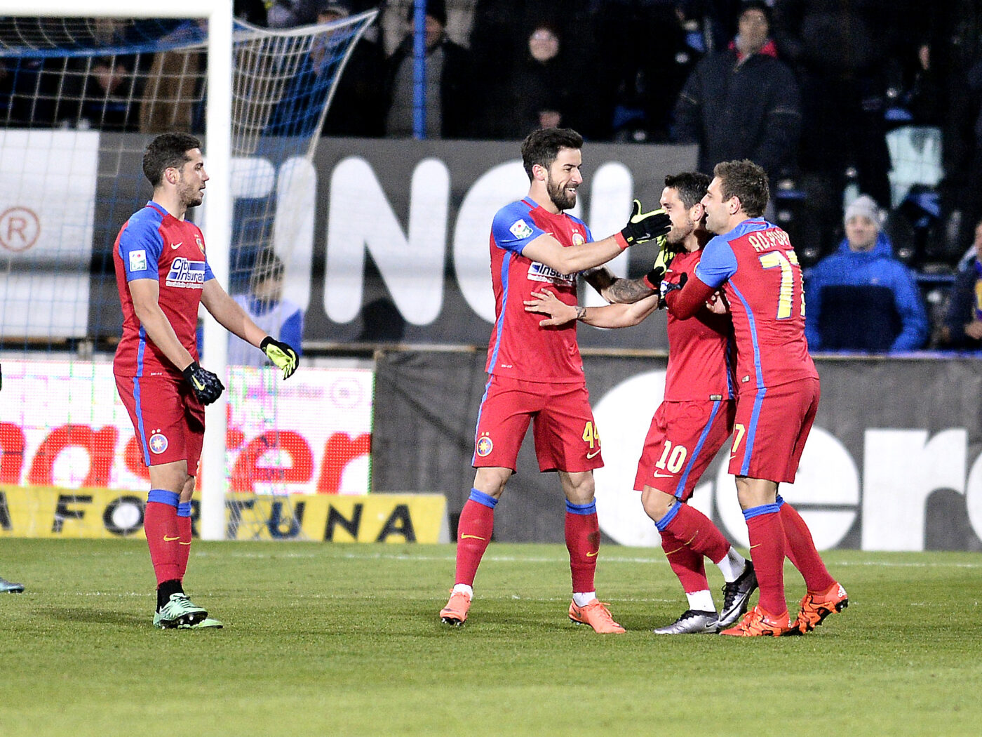 Fotbalistul de la FCSB care l-a lăsat mască pe Becali, la telefon, când l-a sunat pentru că evoluase slab: „Stați liniștit, nea Gigi, că eu sunt cel mai bun și oricum o să joc”
