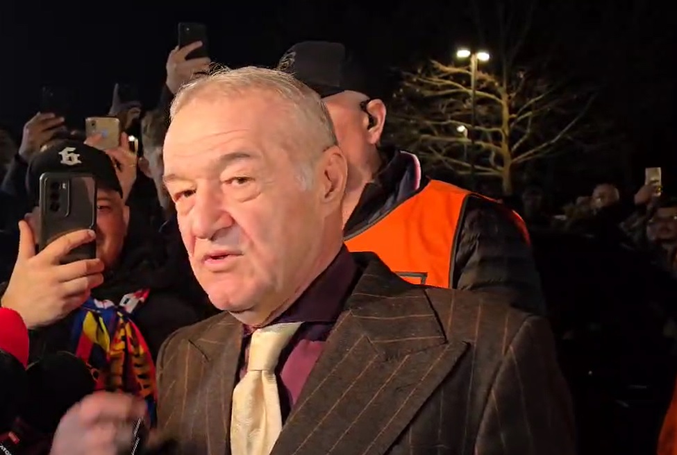 Gigi Becali a anunțat că le va aduce la Bucureşti pe FC Barcelona şi PSG. A cerut un transfer la FCSB de 10 zile: „Am dat ordin”