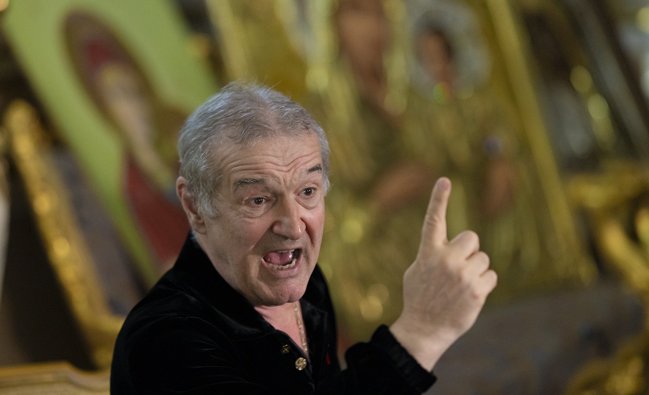 Gigi Becali e disperat să scape de mijlocaşul adus după o mare luptă cu CFR Cluj. L-a propus şi la echipele care au mari probleme financiare