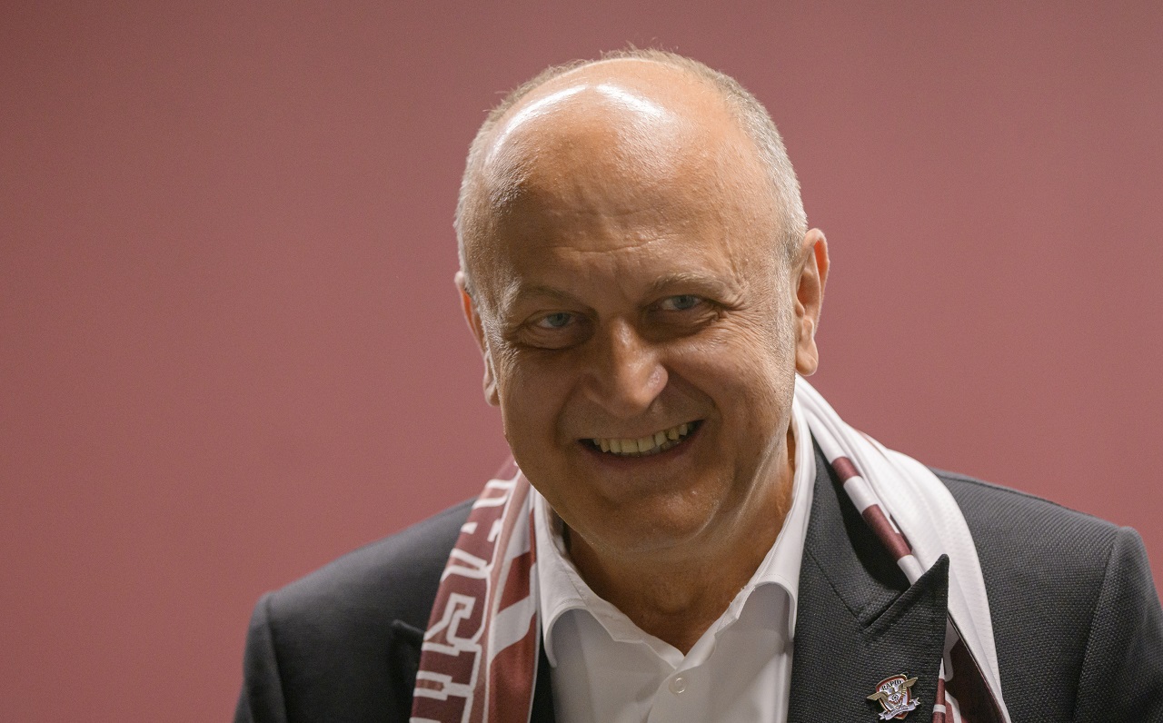 Italienii anunță transferuri pe bandă rulantă între „jucăriile” lui Dan Șucu. Ce fotbalist austriac transferă Rapid de la „sora” Genoa
