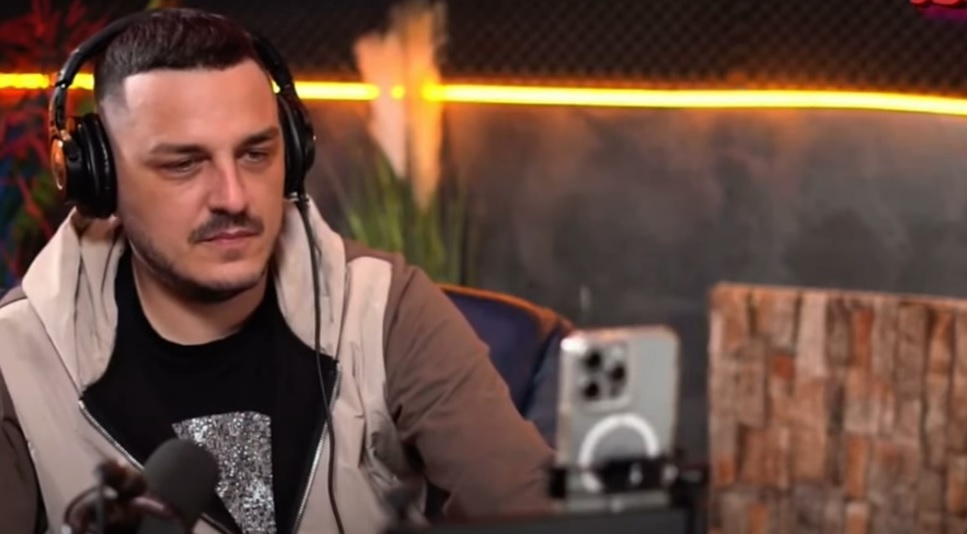 Cum a reacționat fotbalistul Craiovei când a aflat că e tatăl unui copil abandonat ajuns youtuber celebru