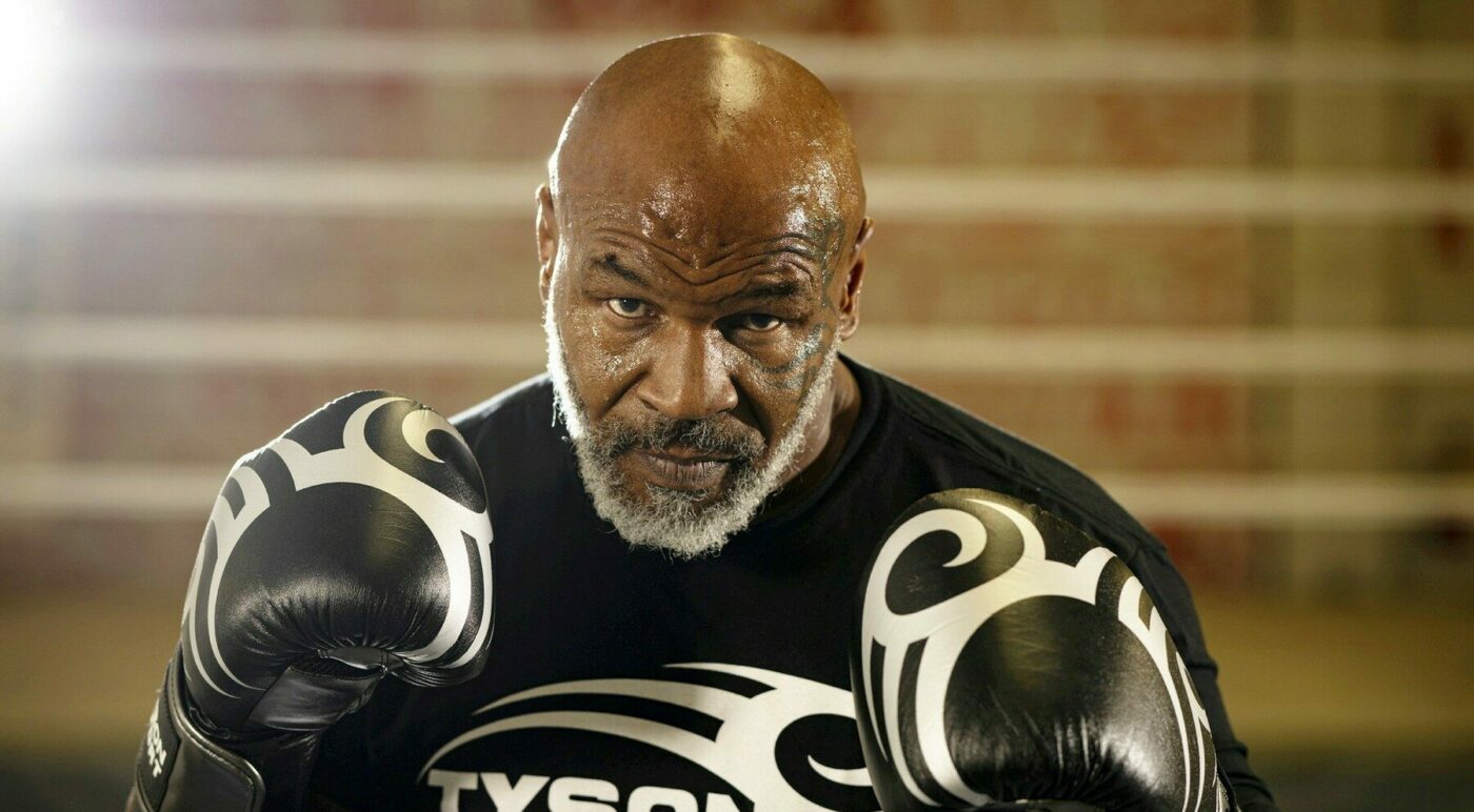 Mike Tyson a făcut praf zecile de milioane de dolari din bursa meciului cu Jake Paul şi acum e gata să se bată iar. Ce rival legendar ar putea fi următorul adversar