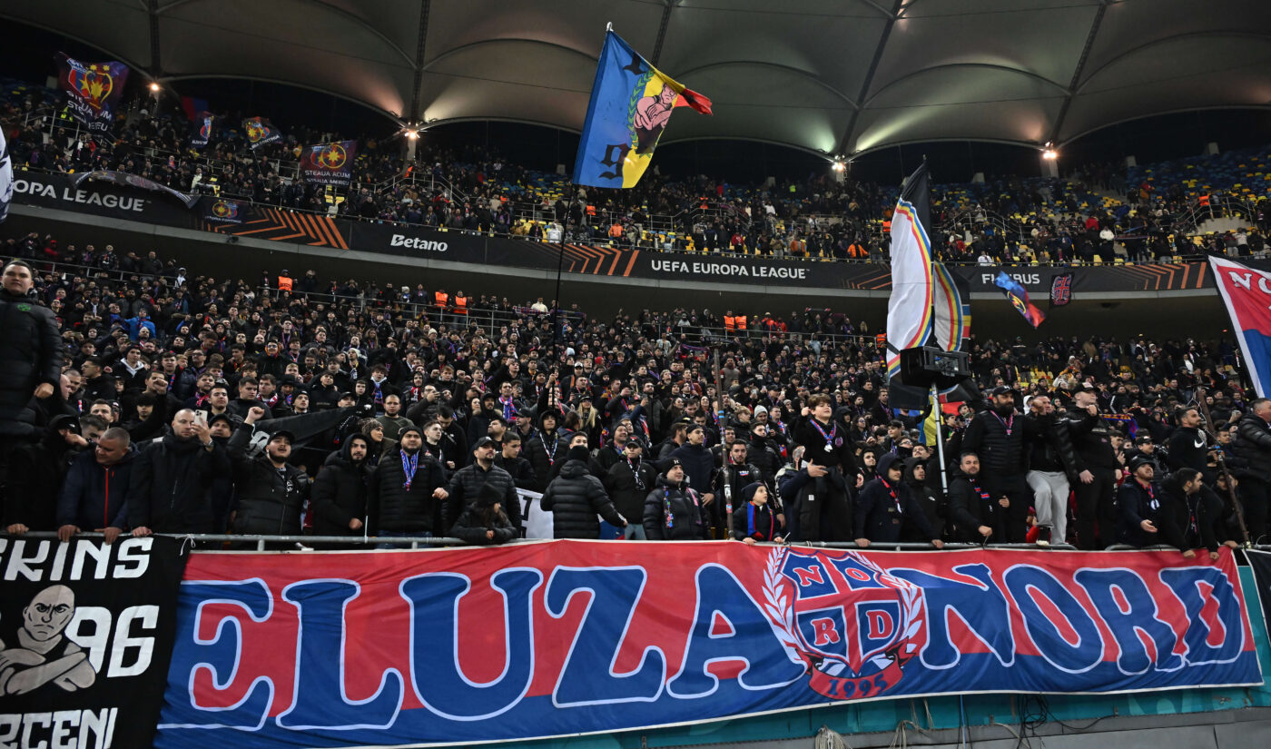 „Nu poți chema poliția pentru fiecare”. FCSB riscă sancțiuni uriaşe de la UEFA, după ce mulți fani au intrat „pe blat” la meciul cu Manchester United