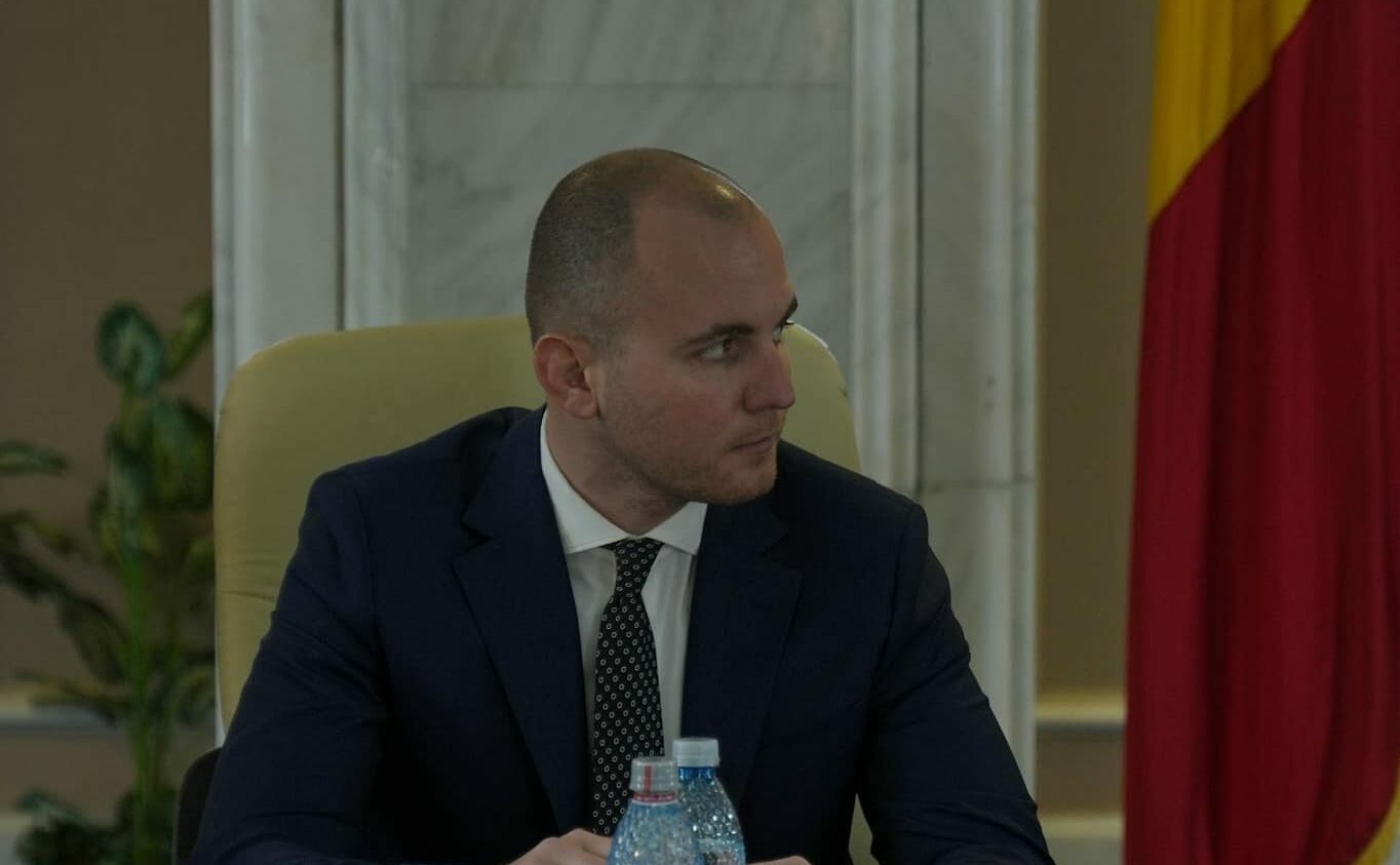 Parlamentarul Andrei Gușă vrea schimbarea din temelii a Legii 4, contestată aprig de suporterii din România! Nu a ezitat să apeleze la celebrele vorbe ale lui Winston Churchill: „Am putea foarte bine să îl parafrazăm”