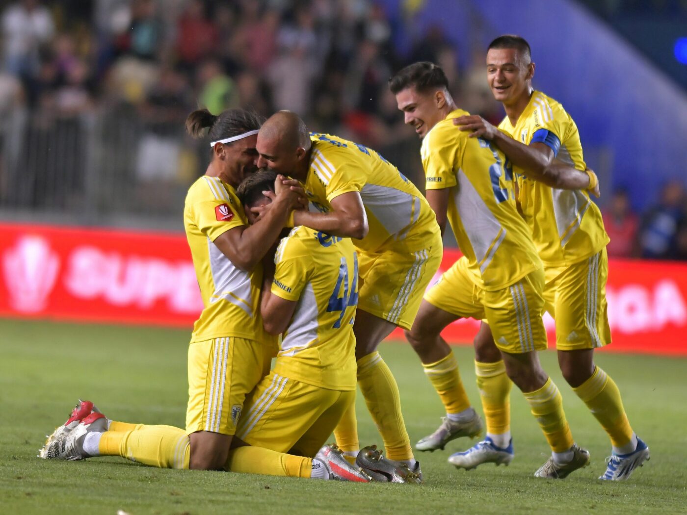 Pierdere mare pentru Adrian Mutu înaintea debutului oficial la Petrolul. Cu ce probleme se confruntă noul tehnician al echipei
