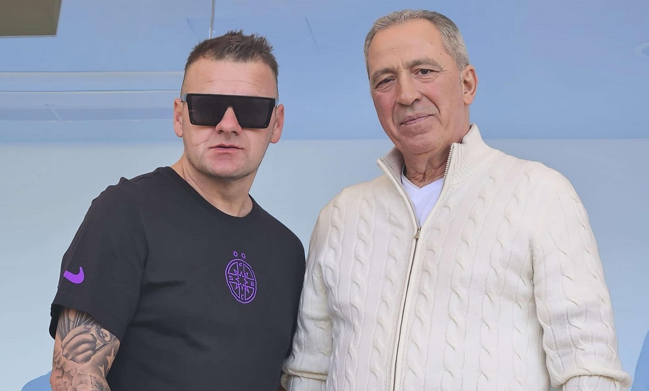 Povestea inedită a singurului suporter pe care FCSB îl are la amicalul cu Hamburg! A calatorit o zi întreagă pentru a-și vedea favoriții, dar are un mare regret: „Unde e Gigi Becali?”. EXCLUSIV