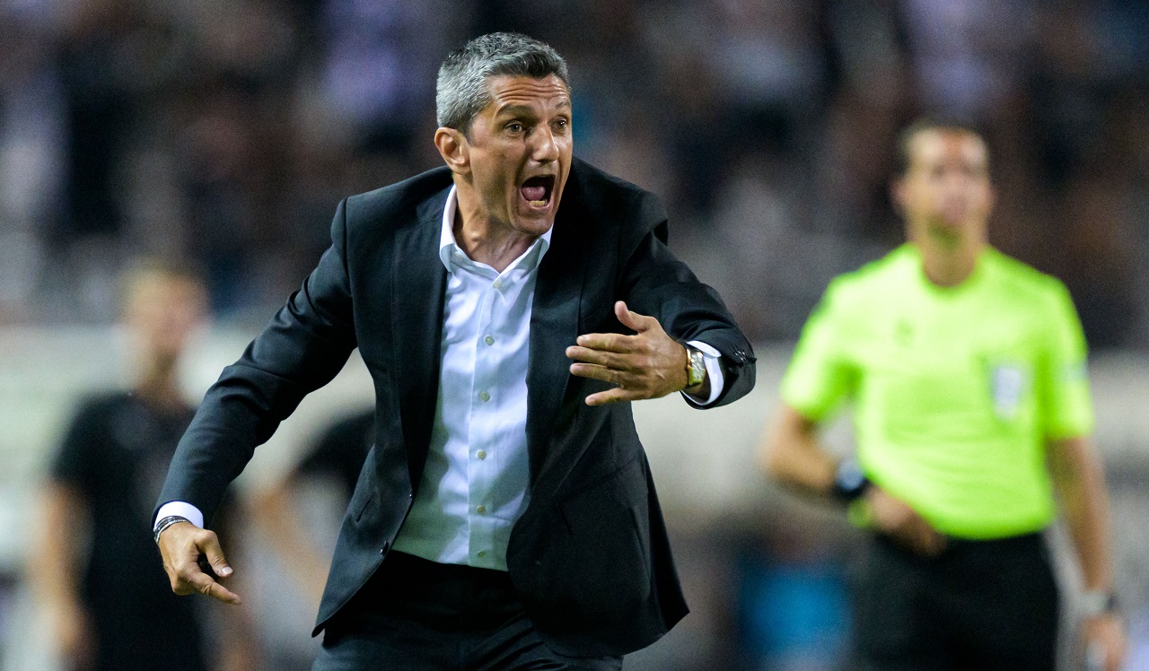Răzvan Lucescu, strigăt de disperare înaintea partidei din Europa League: „Mă simt ca și cum aș fi la închisoare”