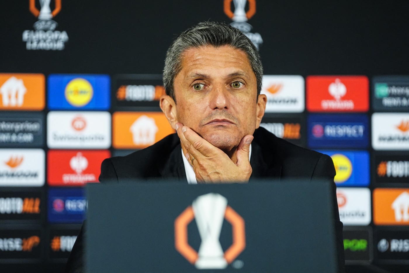 Rusul Savvidis vrea să-l dea afară pe Răzvan Lucescu! Miliardarul a negociat deja cu alt antrenor pentru PAOK