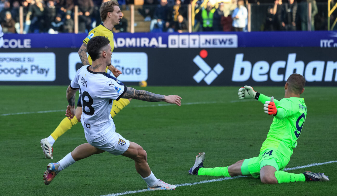 Lovitură teribilă! Transferul lui Dennis Man la Fiorentina a picat după AC Milan – Parma 3-2