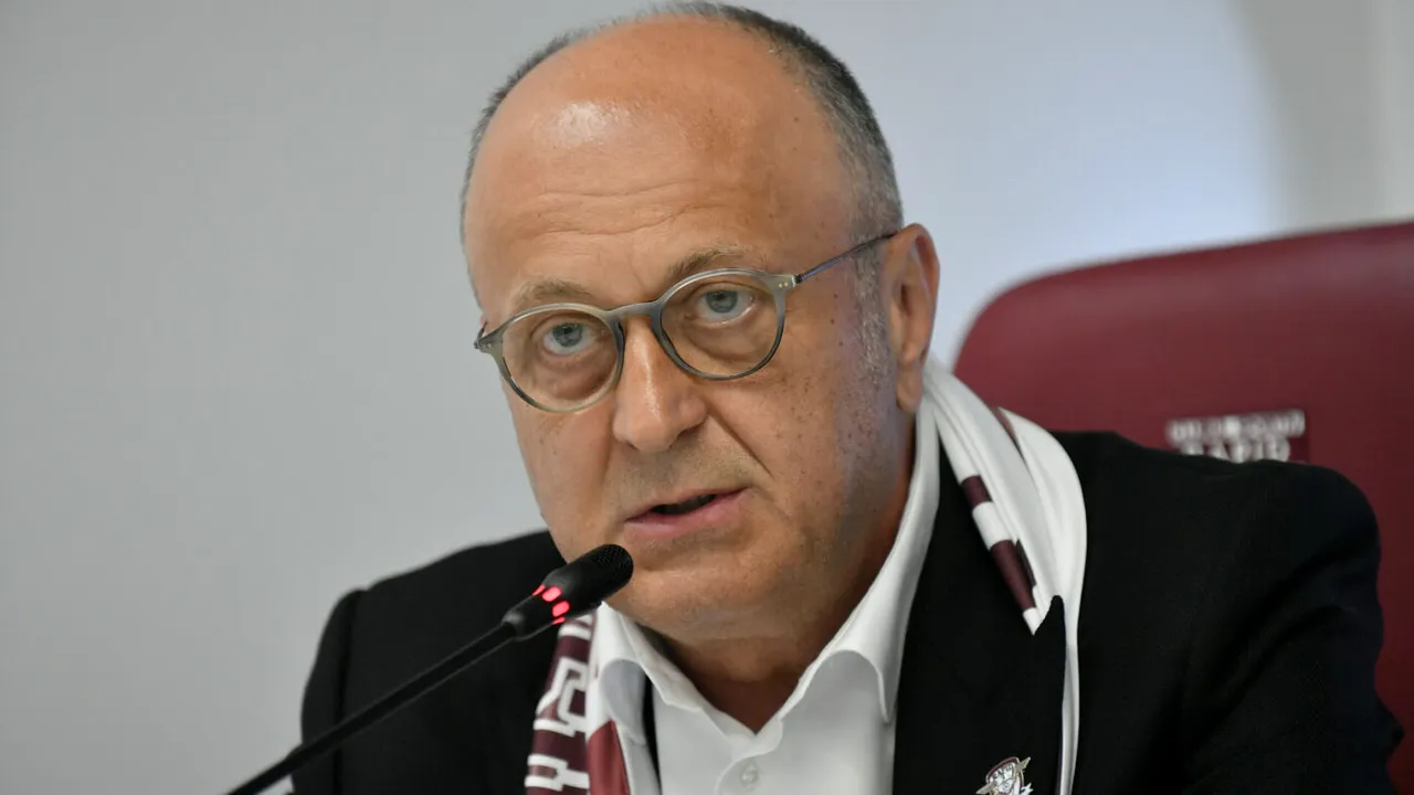 Ungurii l-au convins să semneze pe fotbalistul care a impresionat la Dinamo şi pe care l-a ofertat Dan Şucu