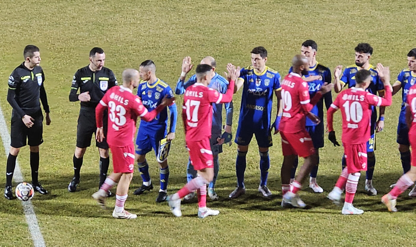 Unirea Slobozia – Dinamo București 1-3, în etapa 24 din Superliga. „Câinii” urcă pe locul 2, egalând liderul U Cluj la numărul de puncte
