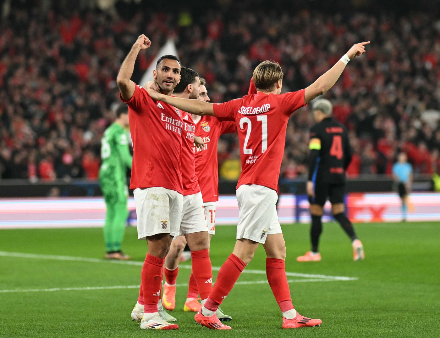 Liverpool – Lille 1-1, Benfica – Barcelona 3-2, Atl. Madrid – Leverkusen 1-1, Live Video Online în Liga Campionilor. Pavlidis reușește hatrick-ul în fața catalanilor în 30 de minute