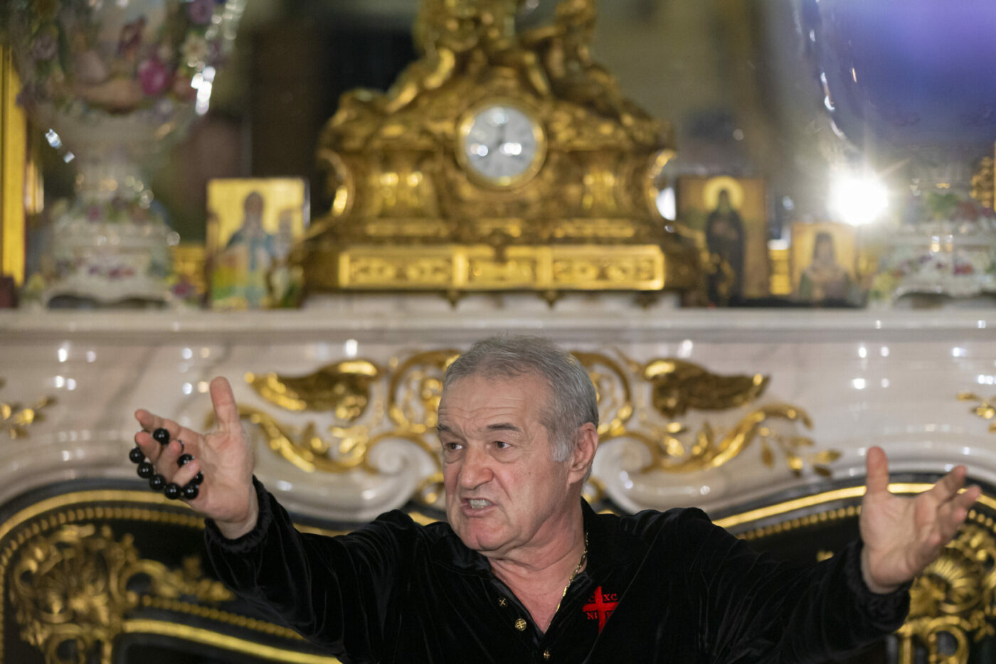„Jucătorul merge în cantonament cu noi”. Gigi Becali a reacționat vineri seară și a mai anunțat un transfer imediat la FCSB