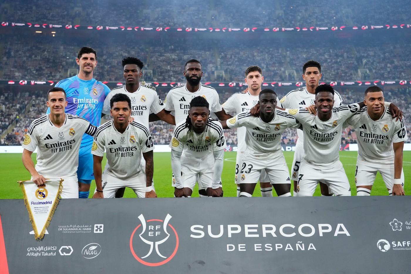 „Să spargă banca pentru un fotbalist mare!”. I-a cerut lui Manchester United transferul de 180.000.000 de euro al vedetei lui Real Madrid
