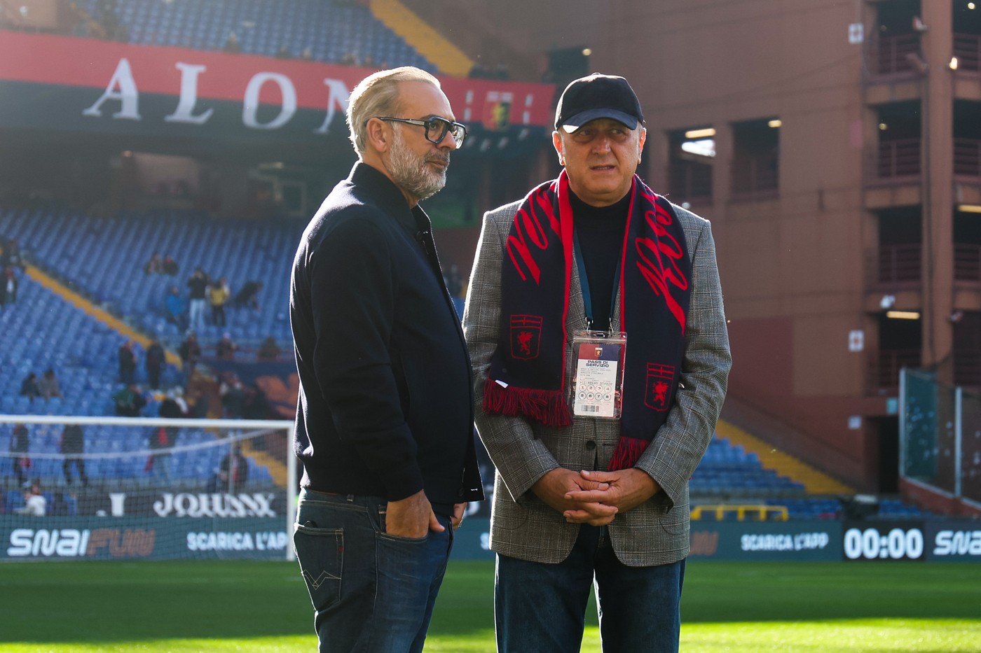 „Șucu e lângă noi”. Unul dintre cei mai buni fotbaliști de la Genoa, impresionat de patronul din România