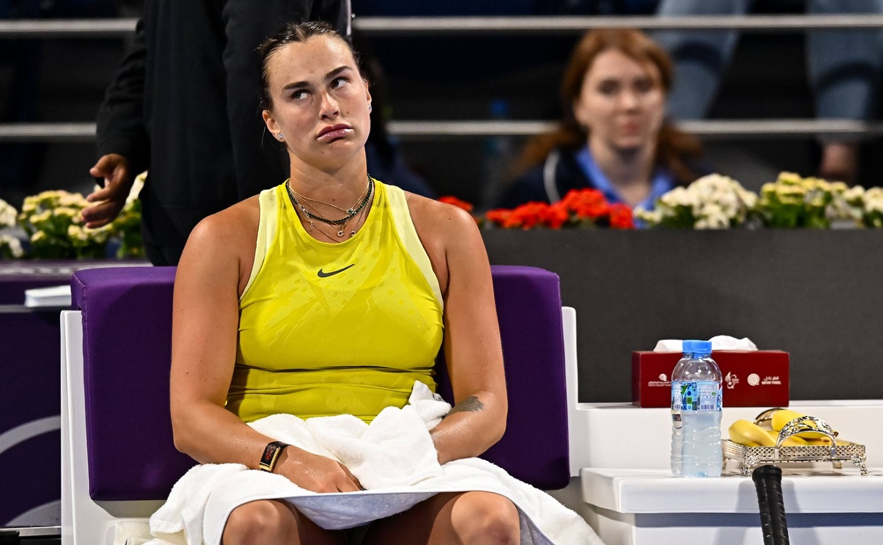 Aryna Sabalenka, doborâtă psihic de eșecul din finala Australian Open. A pierdut acum la Doha într-un mod uluitor și a recunoscut: „O săptămână întreagă nu am putut să mă opresc și să nu mă mai gândesc la acel meci”