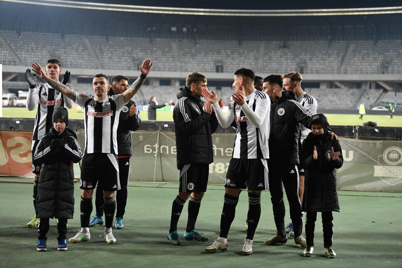 Câți bani primesc jucătorii lui „U” Cluj, pentru calificarea istorică în play-off. EXCLUSIV