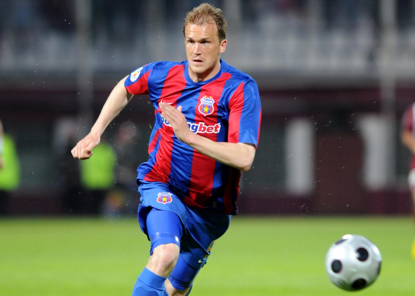 Ce mai face Pantelis Kapetanos, atacantul grec ajuns la 41 de ani. O să meargă la PAOK – FCSB