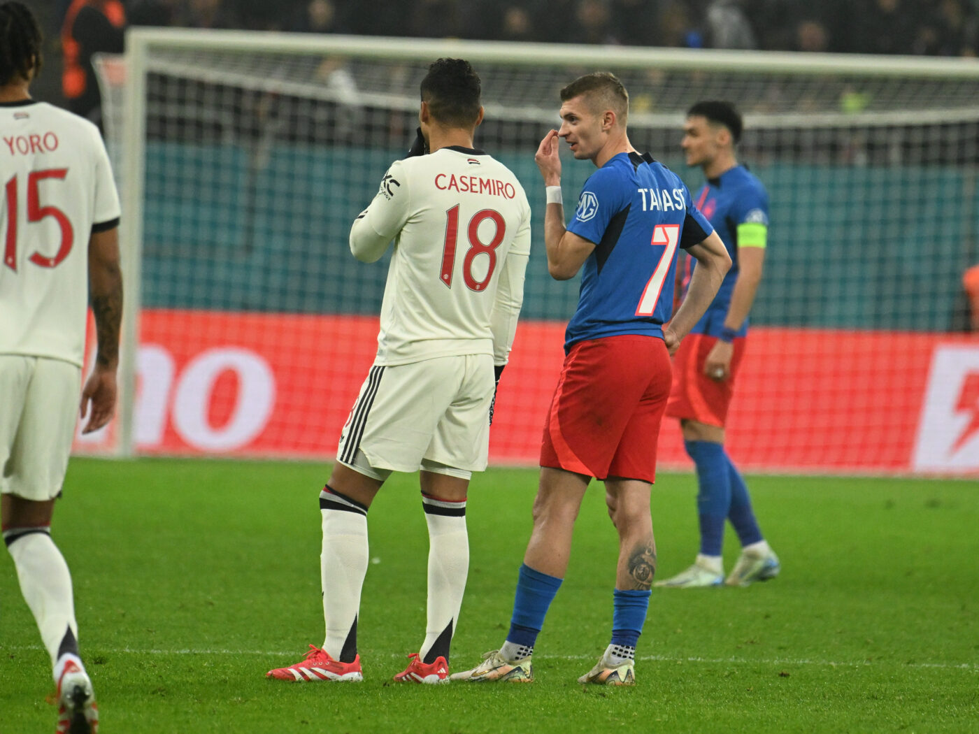 Cel mai important tricou din colecția lui Florin Tănase, liderul FCSB, după aproape 30 de ani de fotbal: „Nici nu se pune problema să renunț la el!” EXCLUSIV