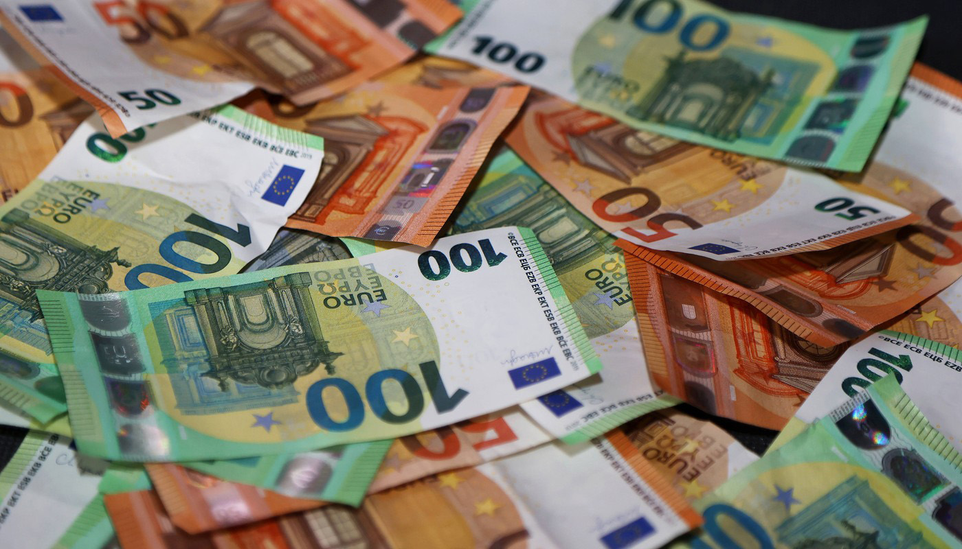 Cine a moştenit averea de 360.000 de euro a fostului fotbalist, care a murit la 63 de ani, după ce s-a lovit la cap când cobora din taxi. Nu avea copii, frați şi nu a fost însurat niciodată