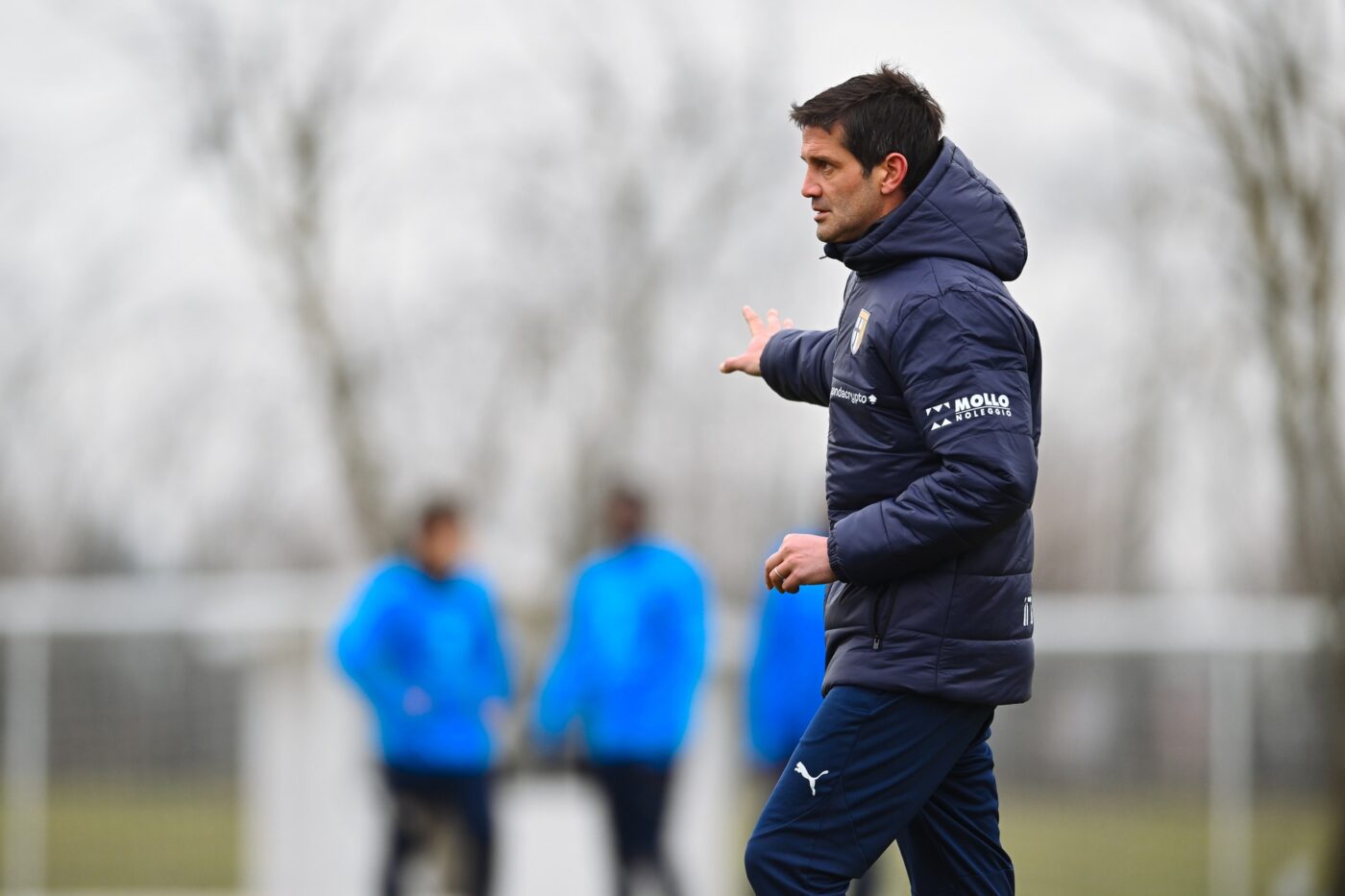 Cristi Chivu a făcut-o românește de la prima conferință. I-a spus-o verde în față lui Dennis Man: „Asta trebuie să faci. Nu e de ajuns”