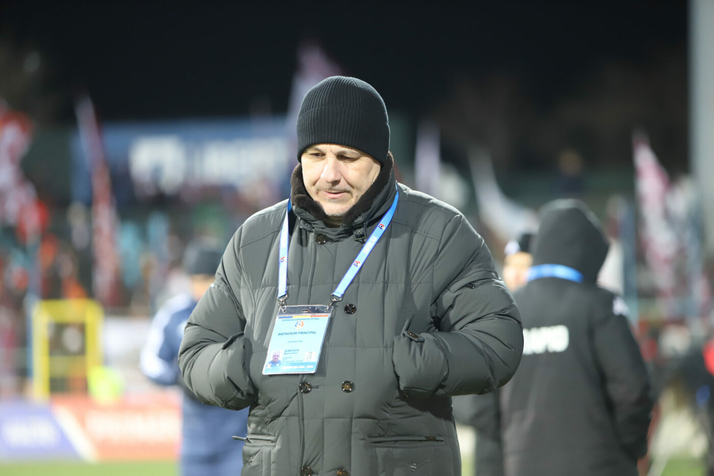 De ce a vorbit Marius Şumudică la telefon, deşi era suspendat: „Era mama. Îi e frică, sunt cu pastila în buzunar”