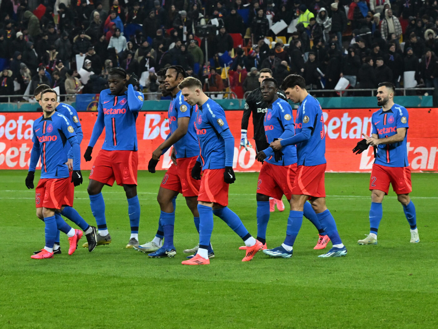 Englezii au prezis scorul din meciul FCSB – Lyon: „Cea mai probabilă victorie”