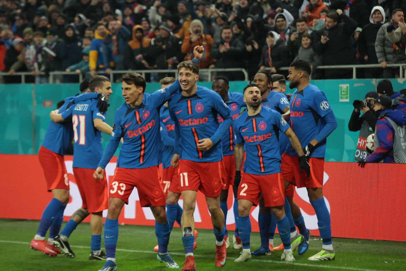 Cei 7 eroi indispensabili pentru calificarea FCSB în optimile de finală Europa League, din teren și dincolo de el: „Cel mai greu accepți adevărul atunci când ești fericit!”. Analiză de Gabriel Berceanu