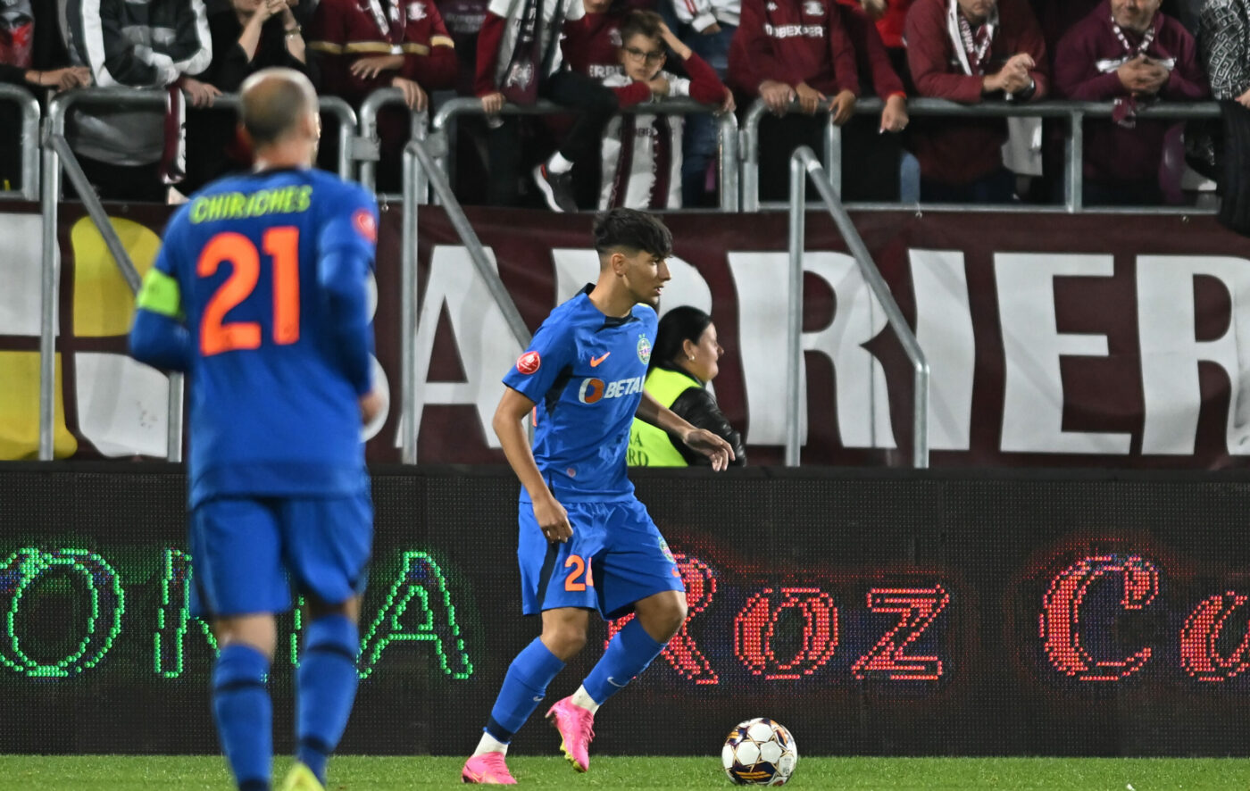 FCSB a mai renunțat la doi fotbaliști. Au plecat să joace la altă echipă din România
